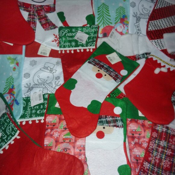 NWT Lot of 22 Christmas Stockings in Small, Medium and Large Assorted Prints - Picture 11 of 12
